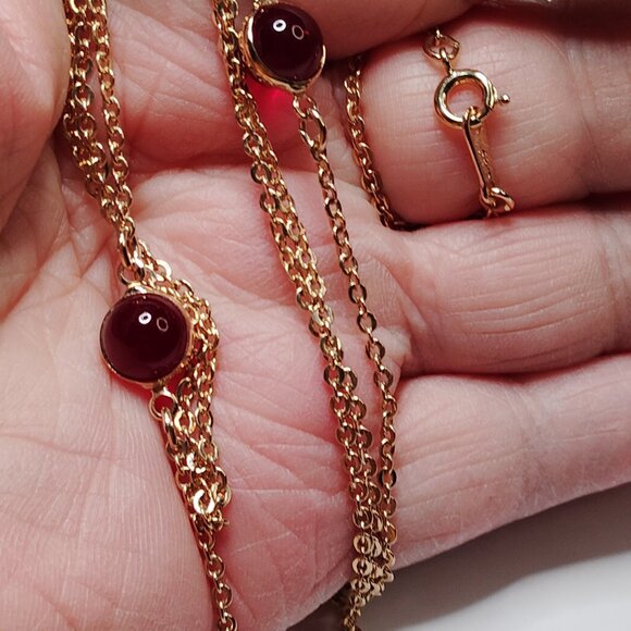Vintage Avon 44" Gold Tone Chain Necklace Red Glass Orbs Spring Clasp - Picture 9 of 9